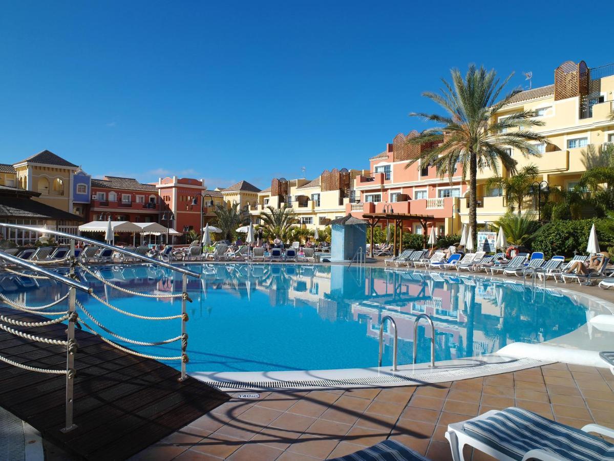 Апартаменты Granada Park S01B Арона Экстерьер фото