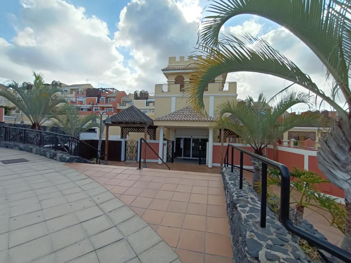 Апартаменты Granada Park S01B Арона Экстерьер фото