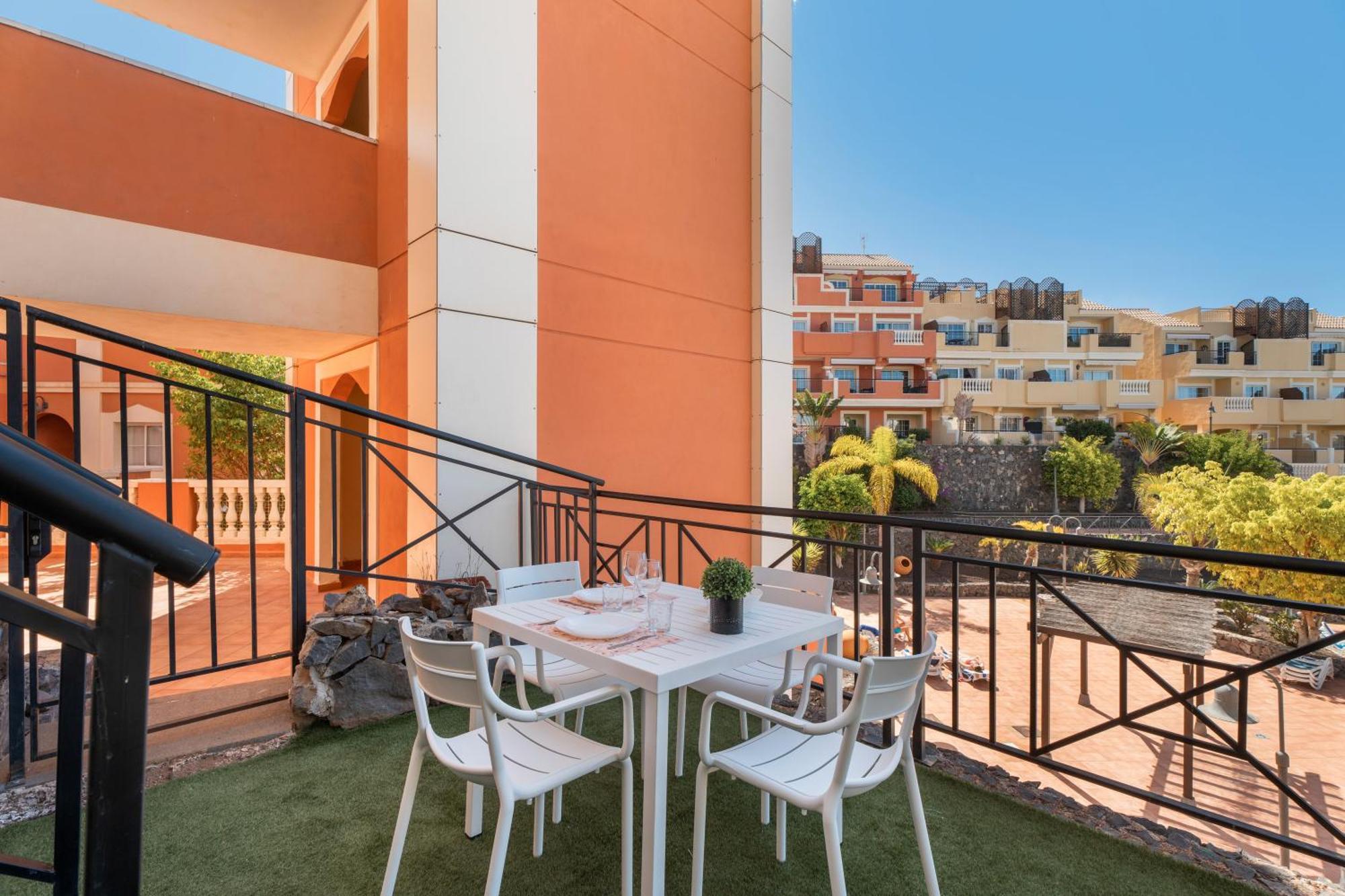 Апартаменты Granada Park S01B Арона Экстерьер фото